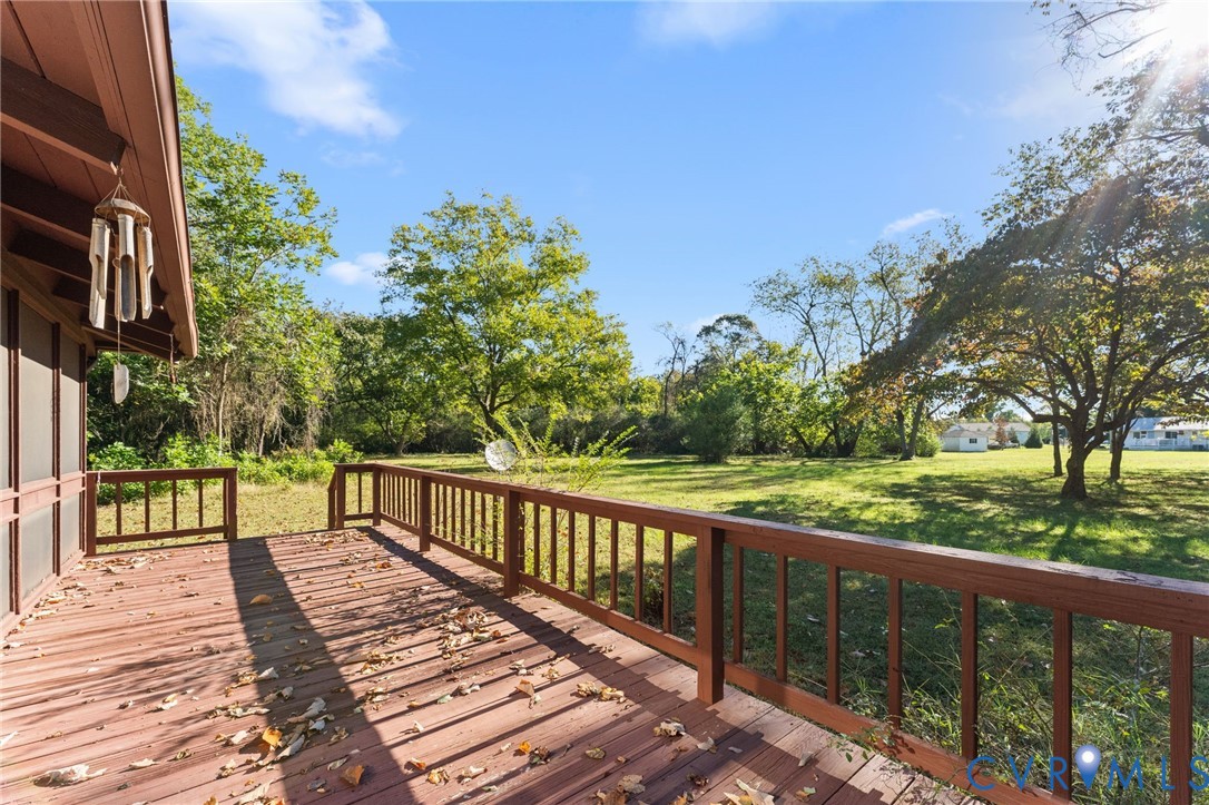 Deck on front of home.