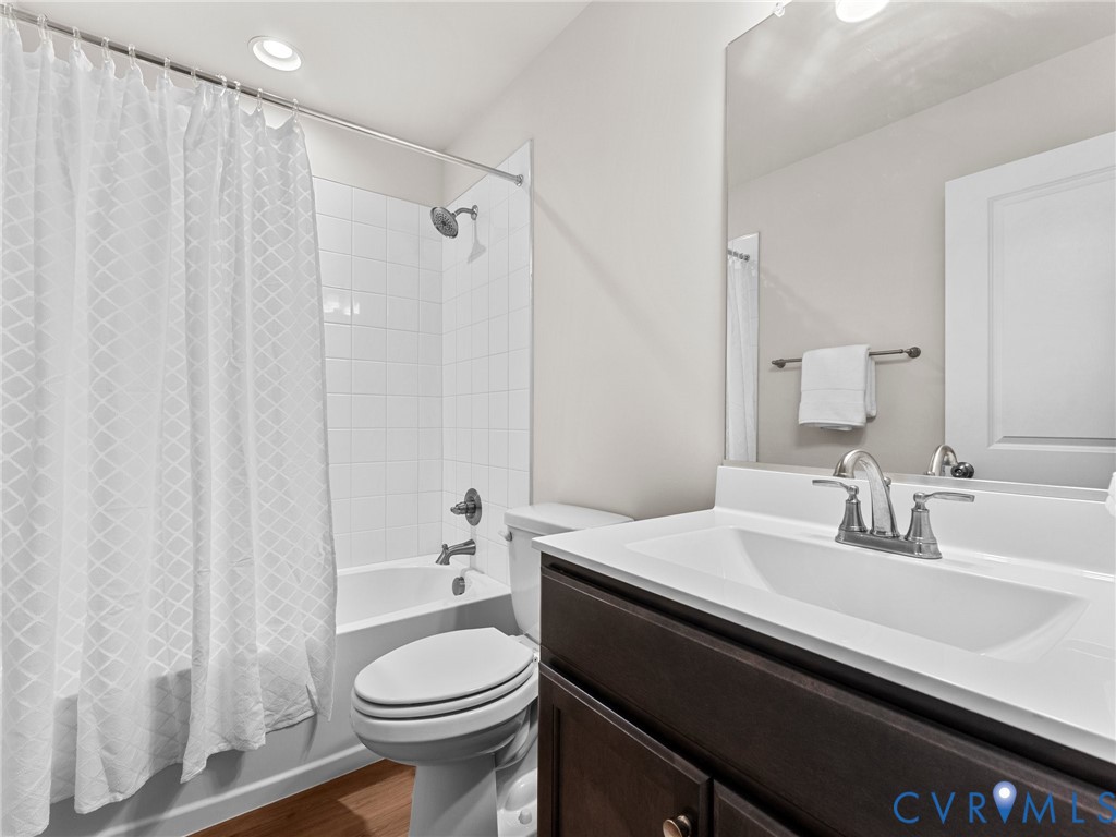6932 Welara Run, Moseley, VA 23120