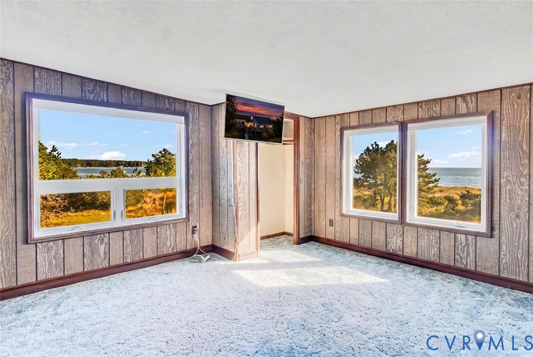 43 Fiddler Crab Lane, White Stone, VA 22578