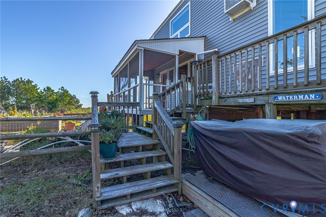 43 Fiddler Crab Lane, White Stone, VA 22578
