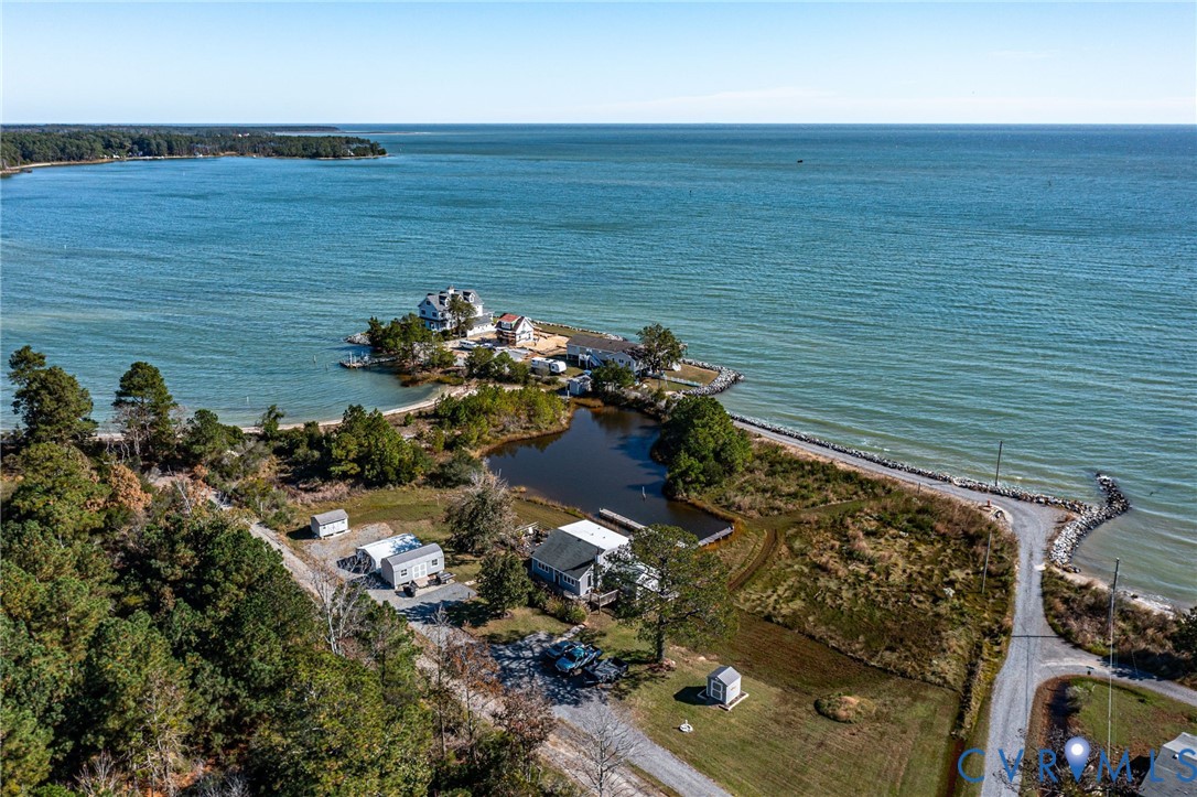43 Fiddler Crab Lane, White Stone, VA 22578