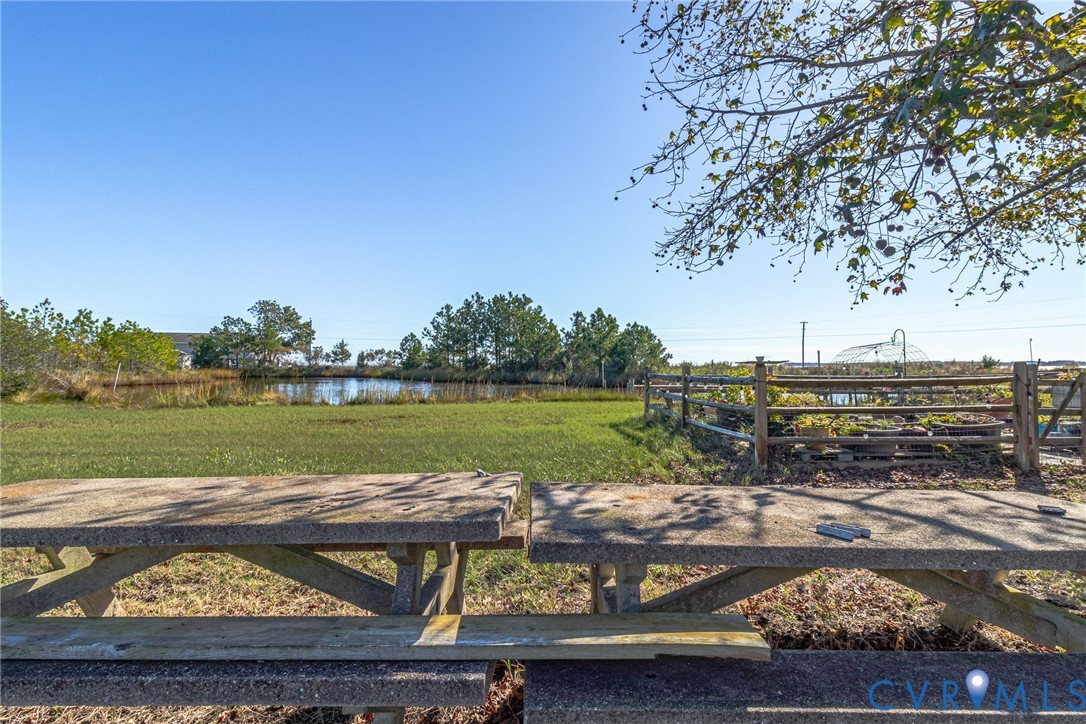 43 Fiddler Crab Lane, White Stone, VA 22578