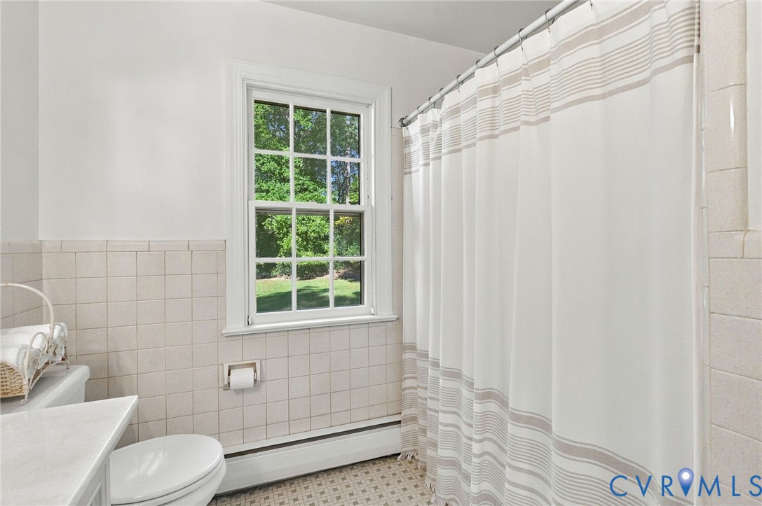 10995 Linderwood Drive, Forest Lake Hills, Mechanicsville, VA 23116