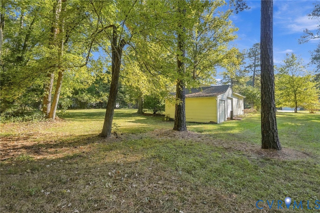 10995 Linderwood Drive, Forest Lake Hills, Mechanicsville, VA 23116