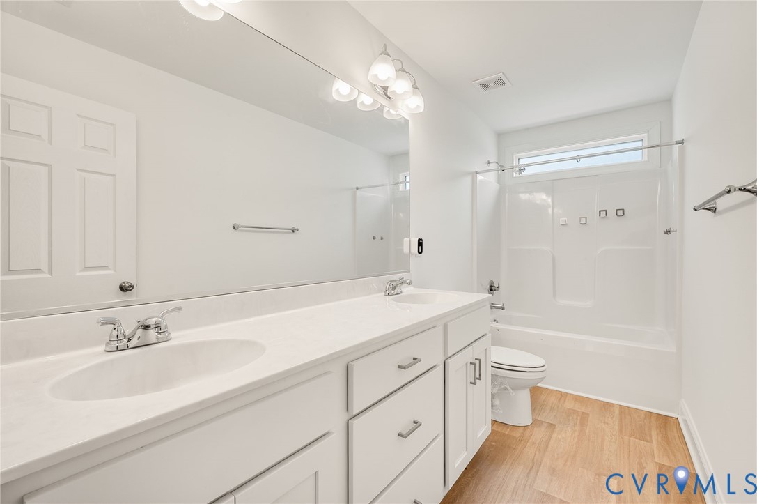 7130 Maple Summit Lane, Legacy Park, Moseley, VA 23120