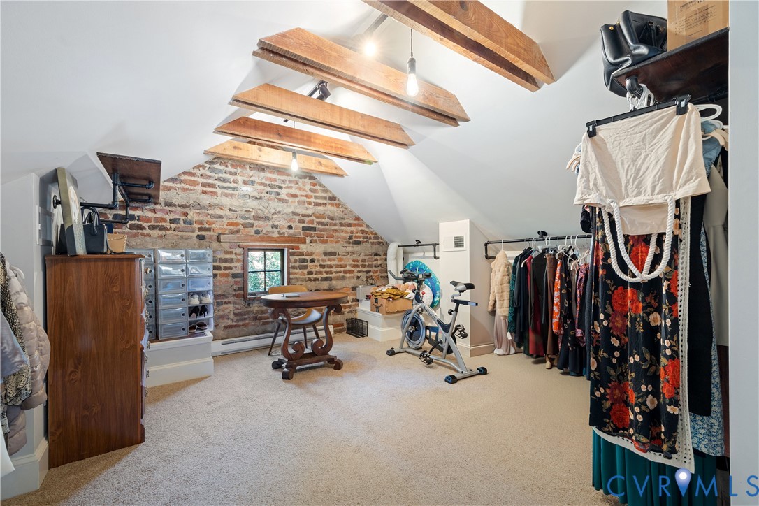 Office, workout room, huge walk in closet