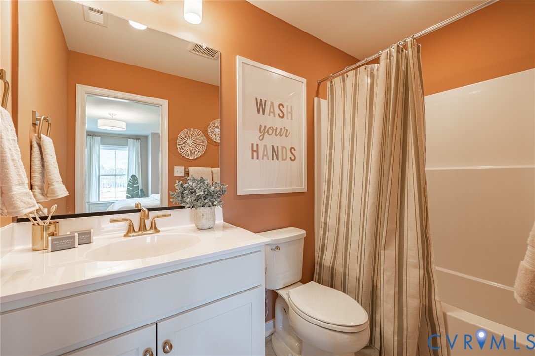 Photo from Boone Homes Gallery; photo of similar home, not home for sale; upgrades shown