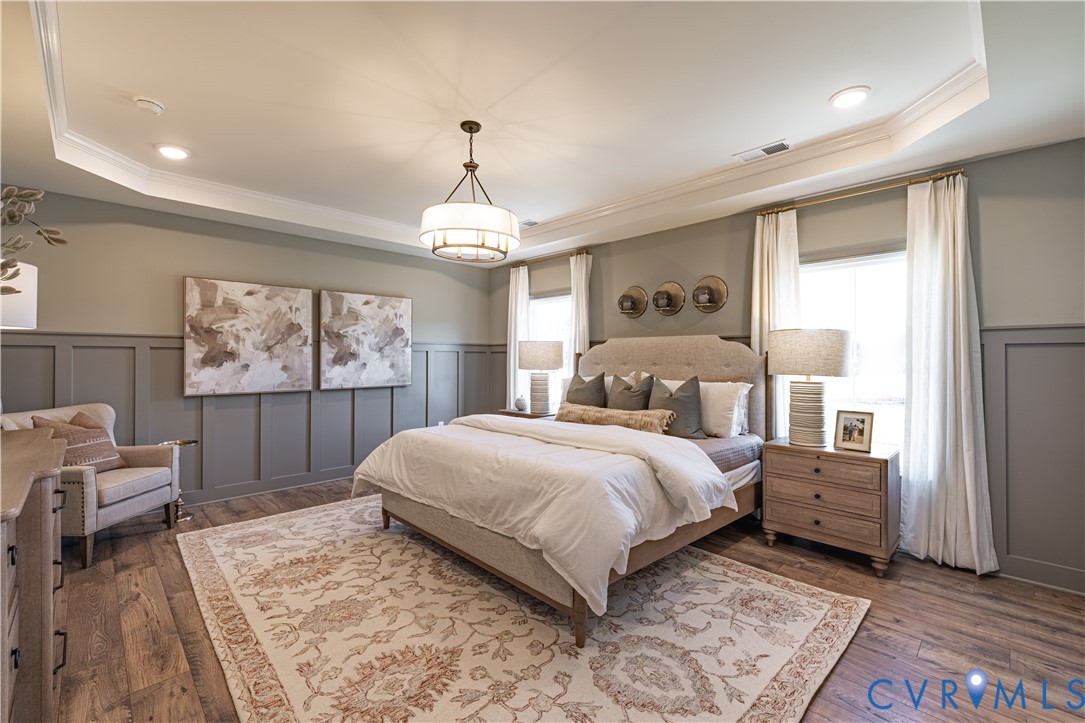 Photo from Boone Homes Gallery; photo of similar home, not home for sale; upgrades shown