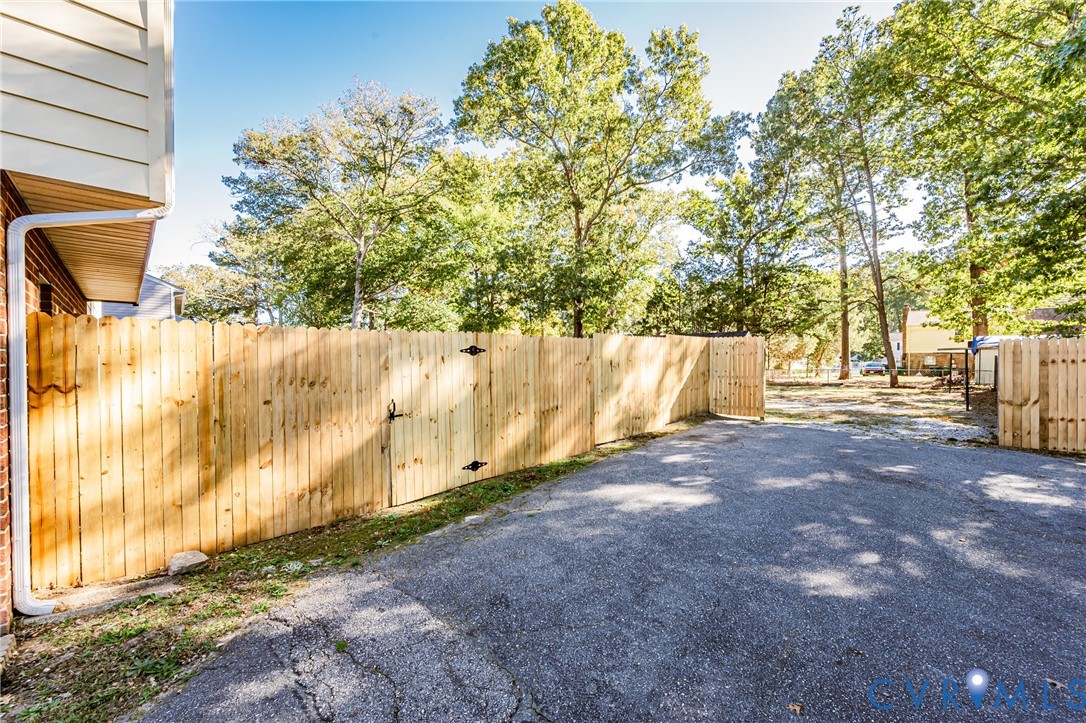 6101 Gatesgreen Drive, Chesterfield, VA 23832