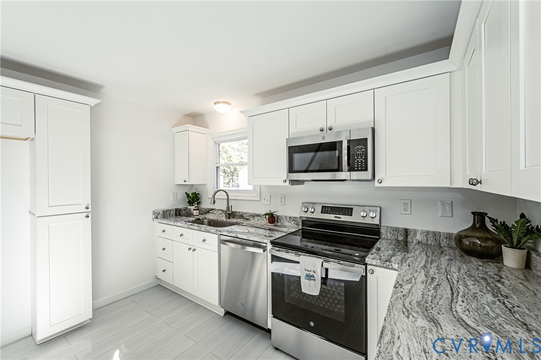 6101 Gatesgreen Drive, Chesterfield, VA 23832