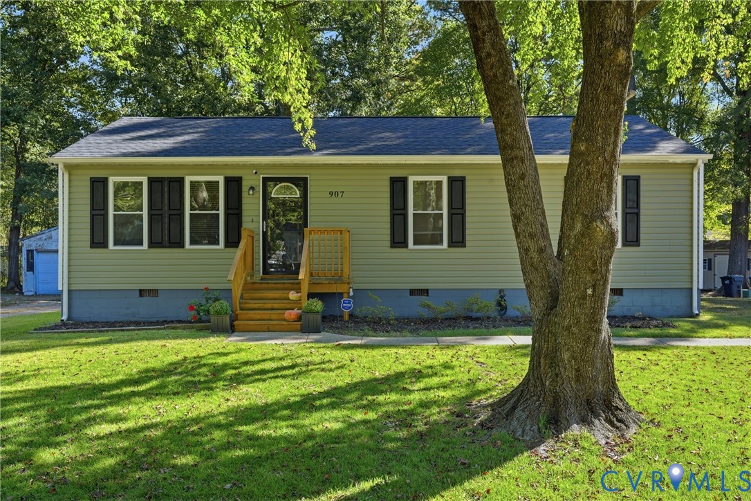907 Green Ridge Drive, Richmond, VA 23225