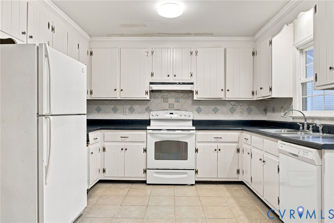 1335 Turnmill Drive, North Chesterfield, VA 23235