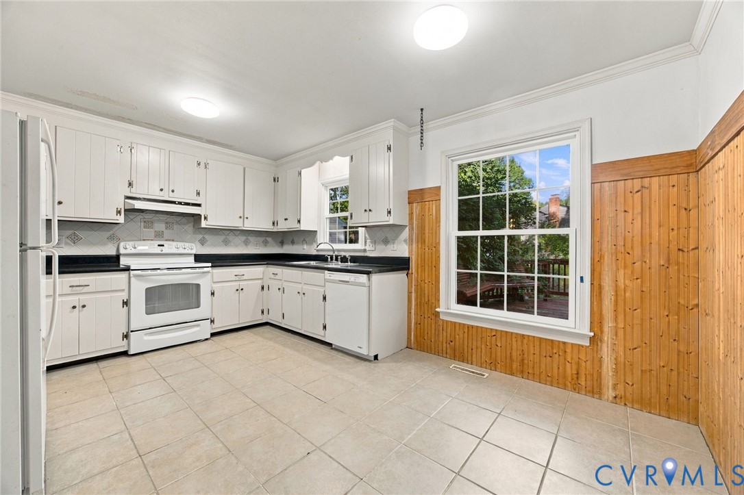 1335 Turnmill Drive, North Chesterfield, VA 23235