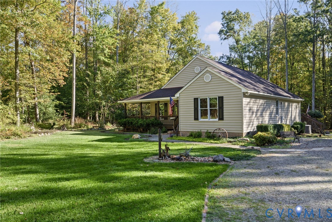 4165 Drew Ridge Drive, Louisa, VA 23093 4165 Drew Ridge Drive, Louisa, VA 23093
