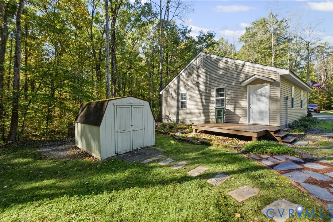4165 Drew Ridge Drive, Louisa, VA 23093
