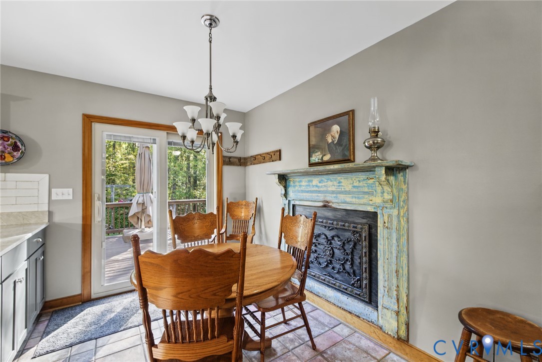 4165 Drew Ridge Drive, Louisa, VA 23093