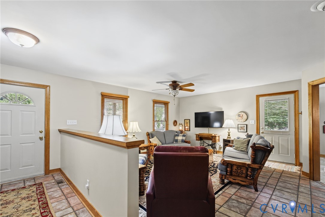 4165 Drew Ridge Drive, Louisa, VA 23093