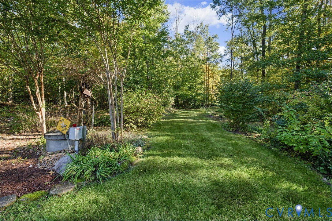 4165 Drew Ridge Drive, Louisa, VA 23093