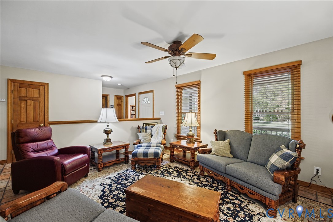 4165 Drew Ridge Drive, Louisa, VA 23093