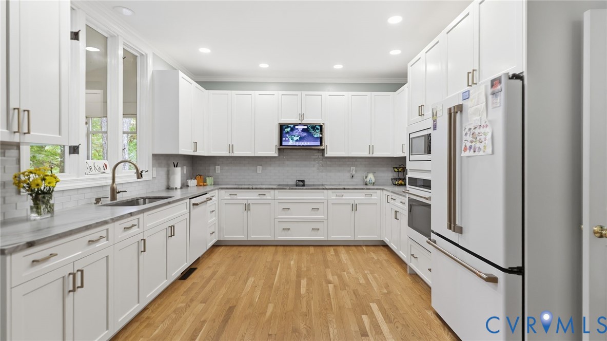 2040 Normandstone Drive, Roxshire, Midlothian, VA 23113