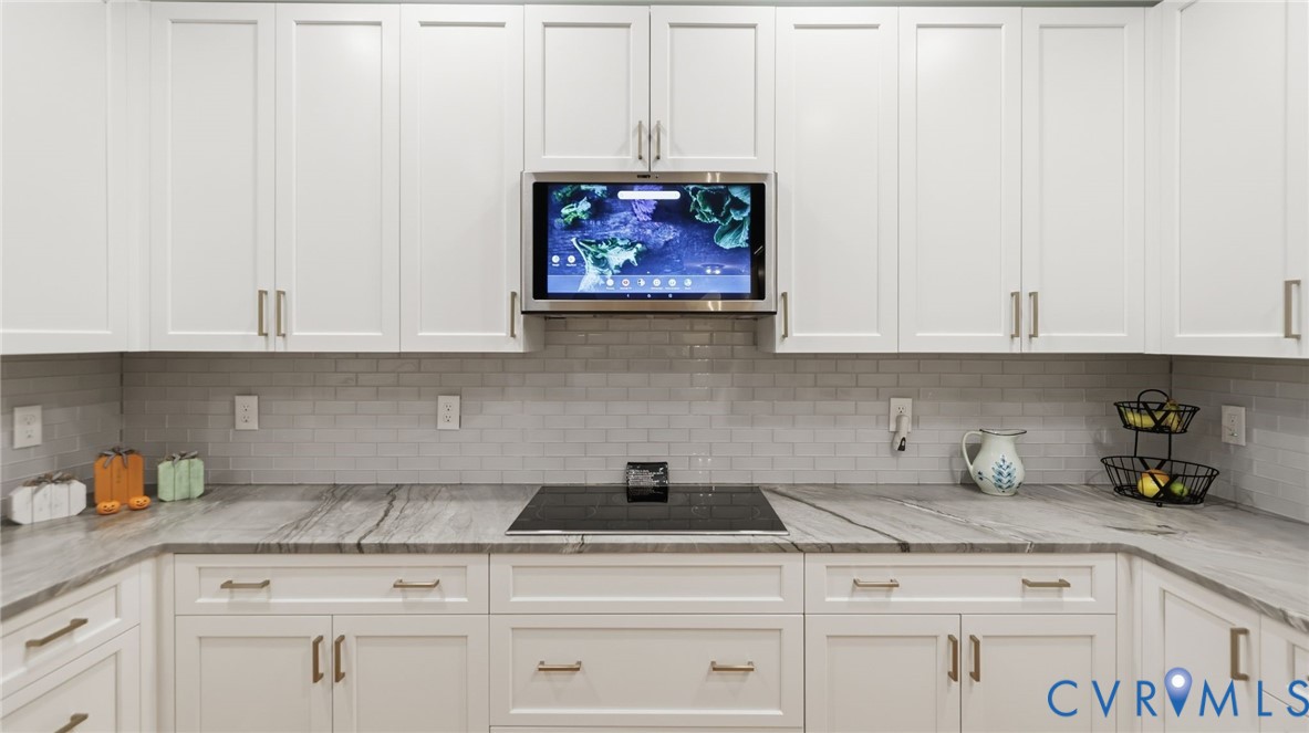 2040 Normandstone Drive, Roxshire, Midlothian, VA 23113