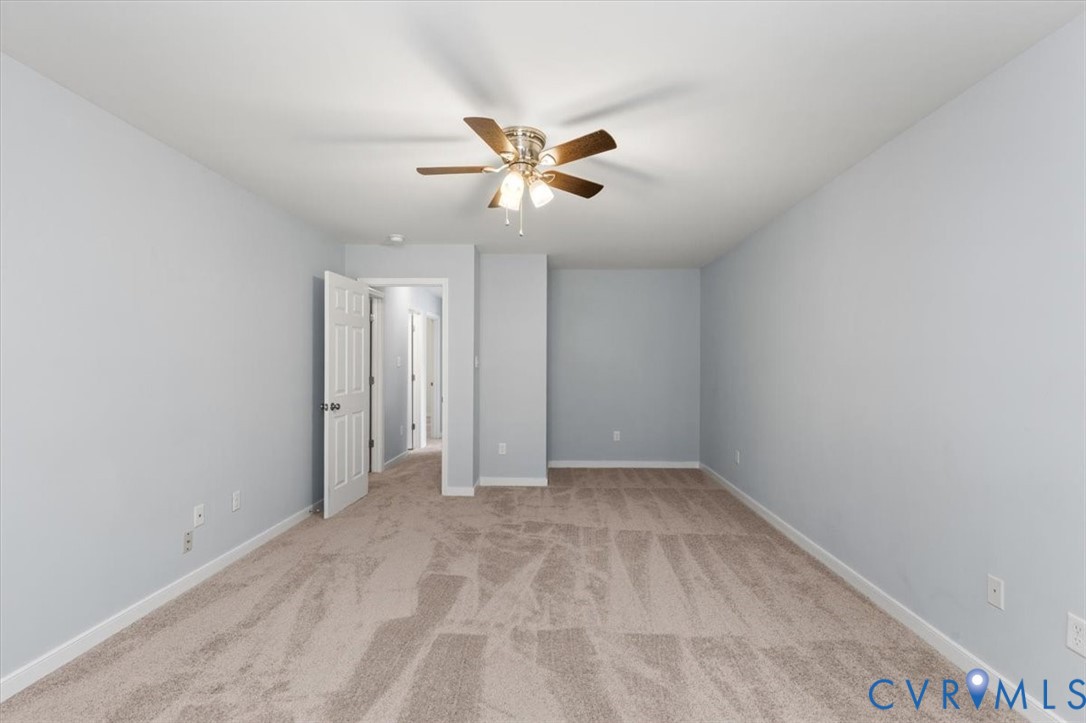 The 3 other bedrooms feature all new carpeting, ceiling fans and huge walk in closets