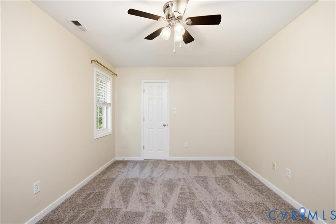 The 3 other bedrooms feature all new carpeting, ceiling fans and huge walk in closets