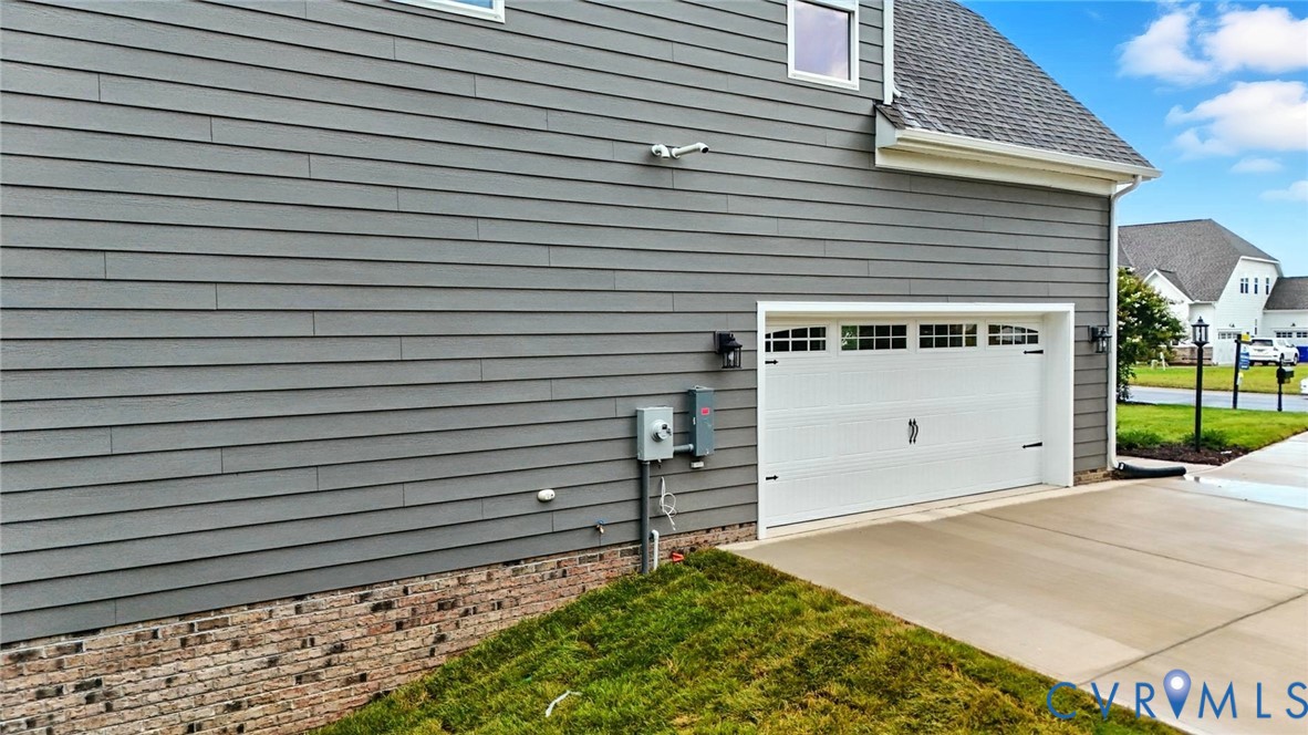 This home is TO BE BUILT. The photo represents the plan, not the actual home. Design selections may vary.