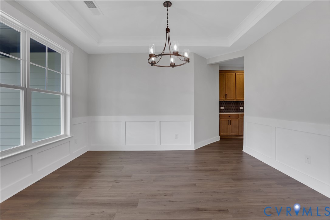 This home is TO BE BUILT. The photo represents the plan, not the actual home. Design selections may vary.