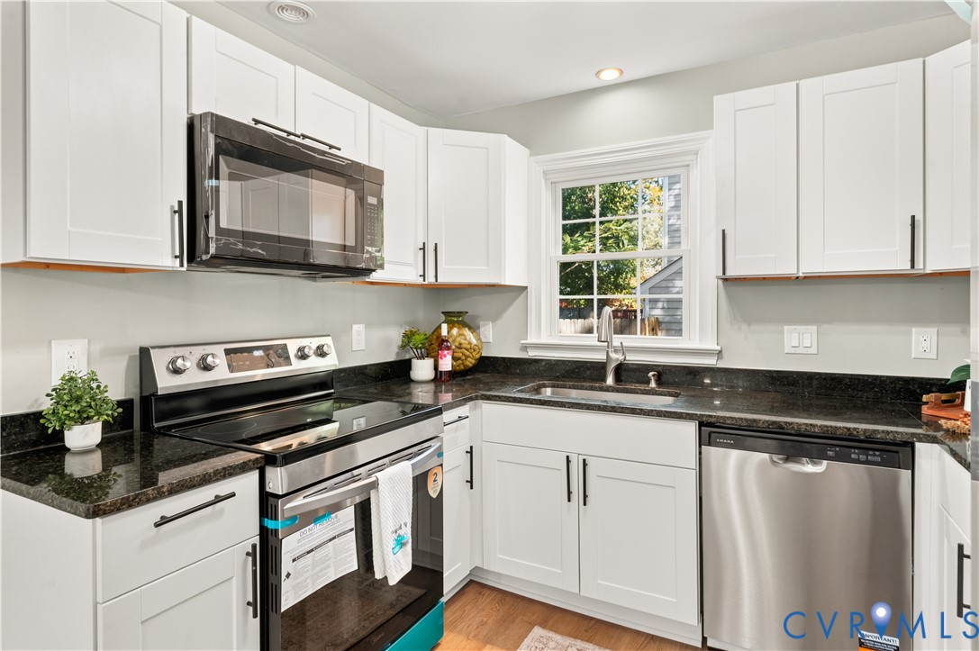 8648 Pine Glade Lane, North Chesterfield, VA 23237