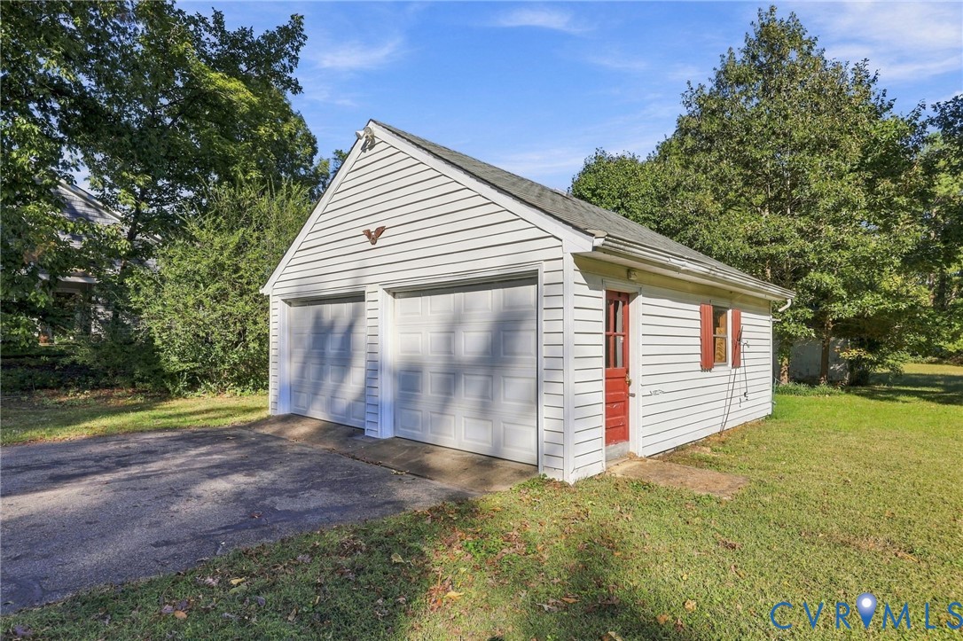 1801 Pocoshock Boulevard, North Chesterfield, VA 23235