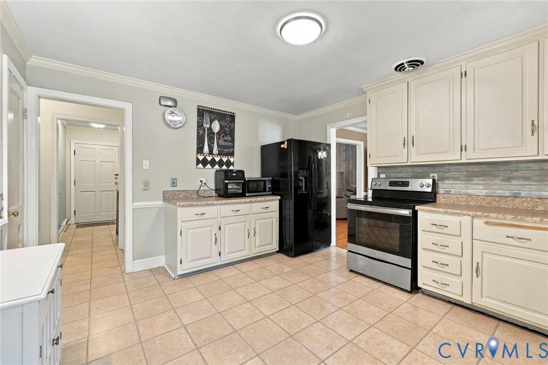 1801 Pocoshock Boulevard, North Chesterfield, VA 23235
