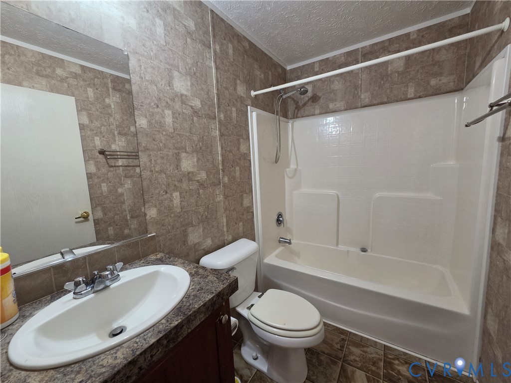 19 Sheppards Drive, Sheppards Land Subd, Farmville, VA 23901