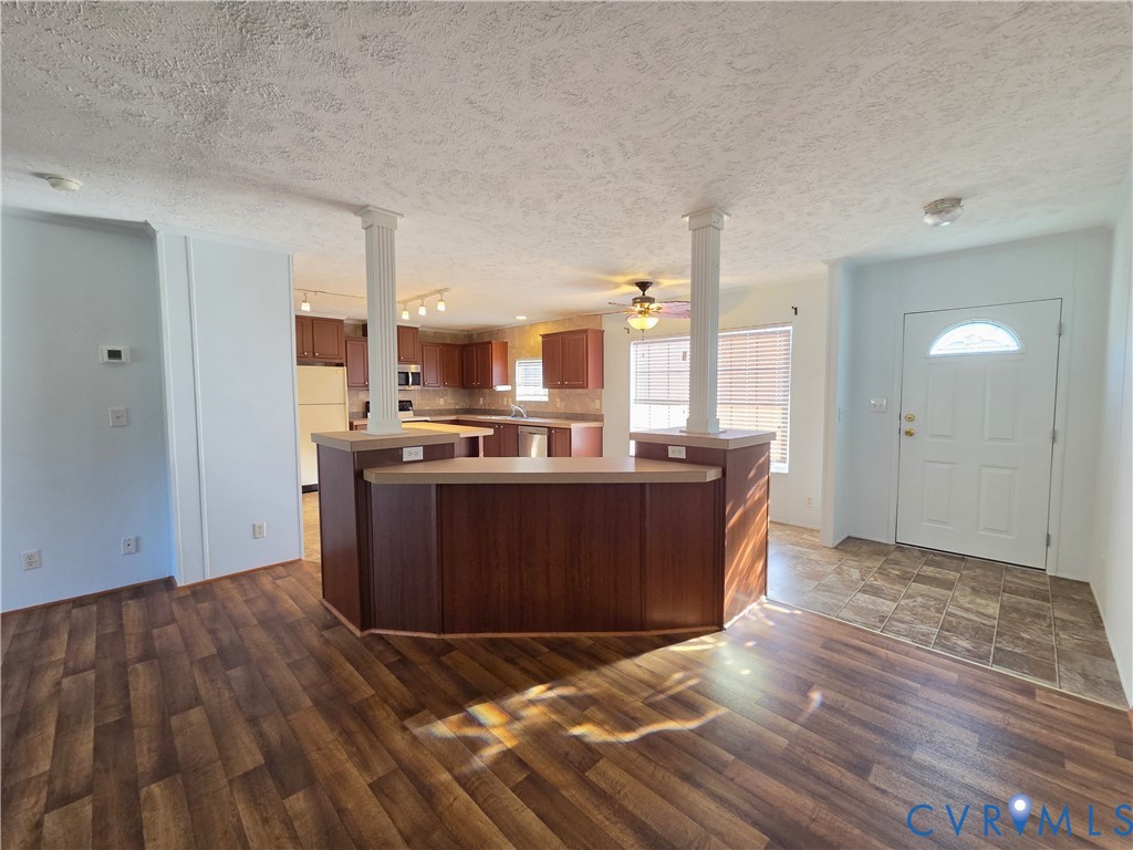 19 Sheppards Drive, Sheppards Land Subd, Farmville, VA 23901