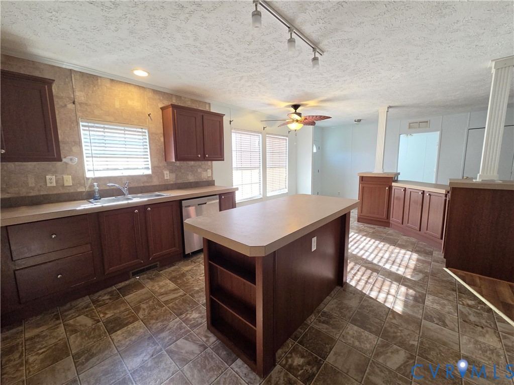 19 Sheppards Drive, Sheppards Land Subd, Farmville, VA 23901