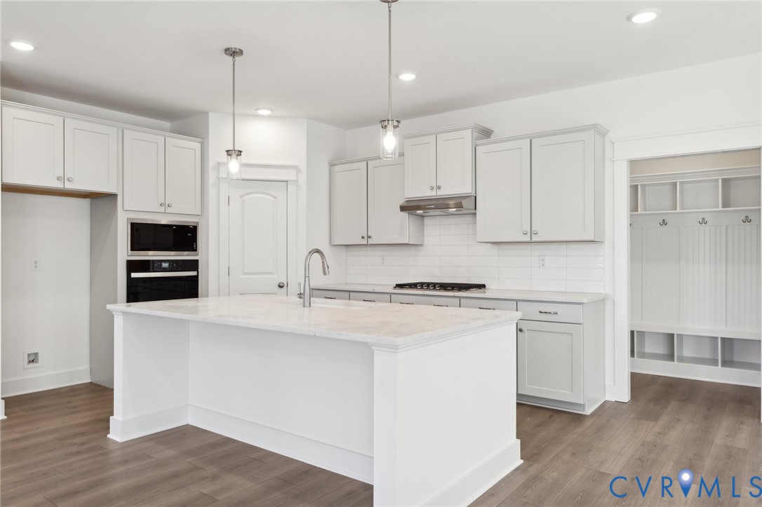 4025 Robins Ridge Drive, Tuckmar Farm, Moseley, VA 23120 4025 Robins Ridge Drive, Tuckmar Farm, Moseley, VA 23120