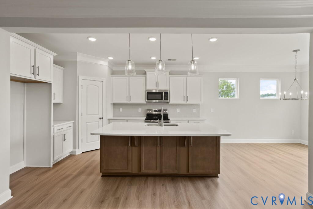This home is TO BE BUILT. The photo represents the plan, not the actual home. Design selections may vary.