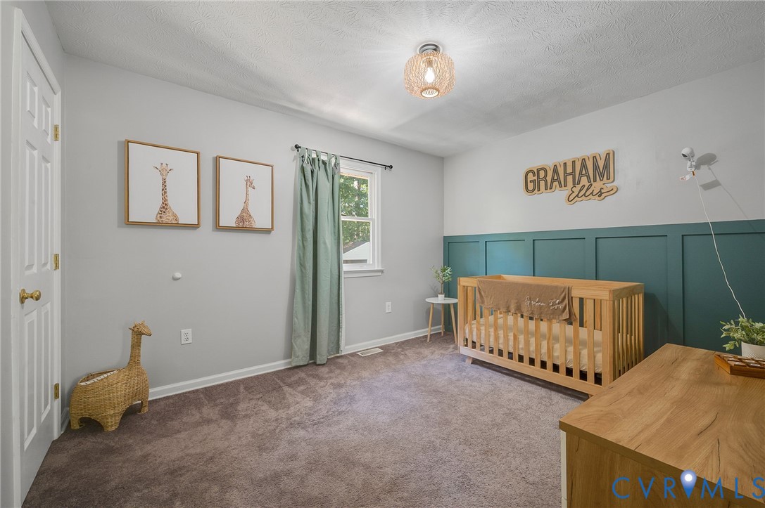 Newer carpet & Fresh paint