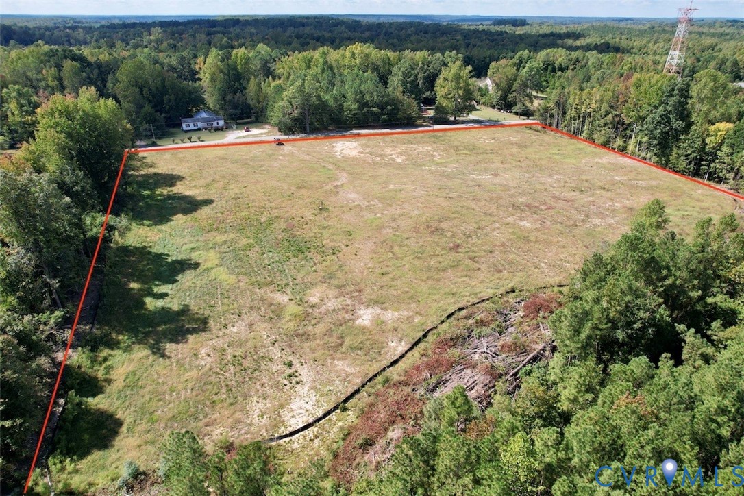 659 E Courthouse Road, Blackstone, VA 23824 659 E Courthouse Road, Blackstone, VA 23824