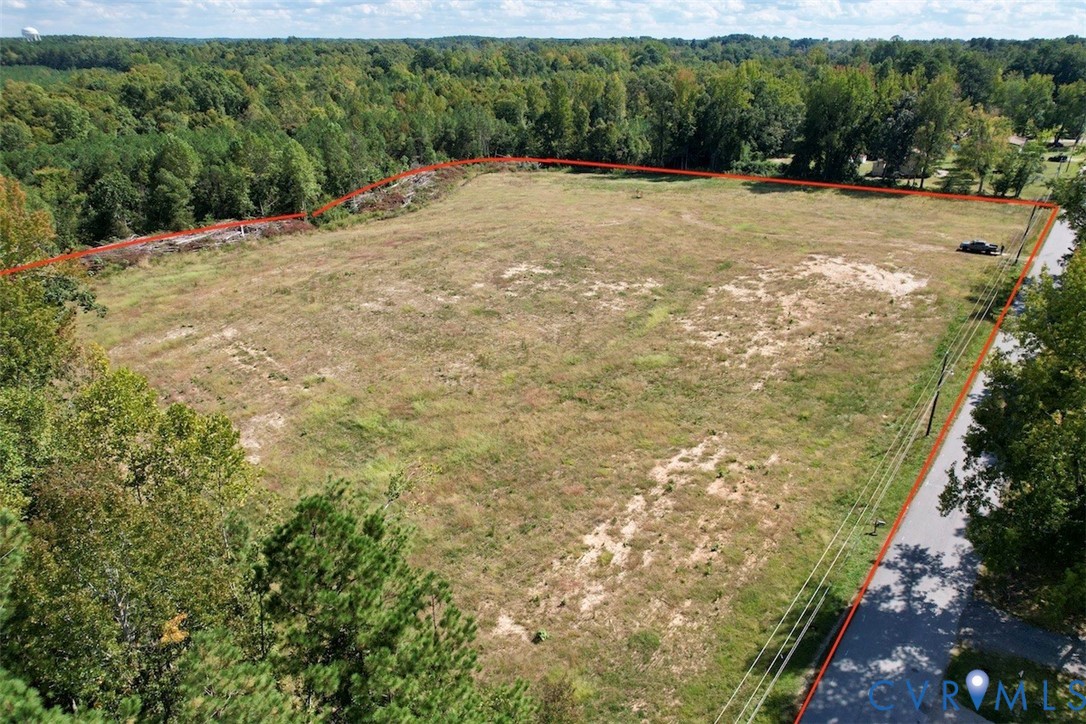 659 E Courthouse Road, Blackstone, VA 23824 659 E Courthouse Road, Blackstone, VA 23824