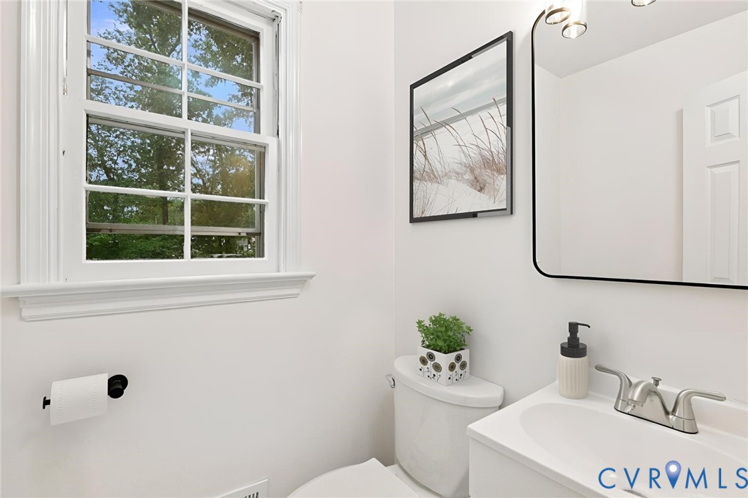 2116 Ives Lane, North Chesterfield, VA 23235
