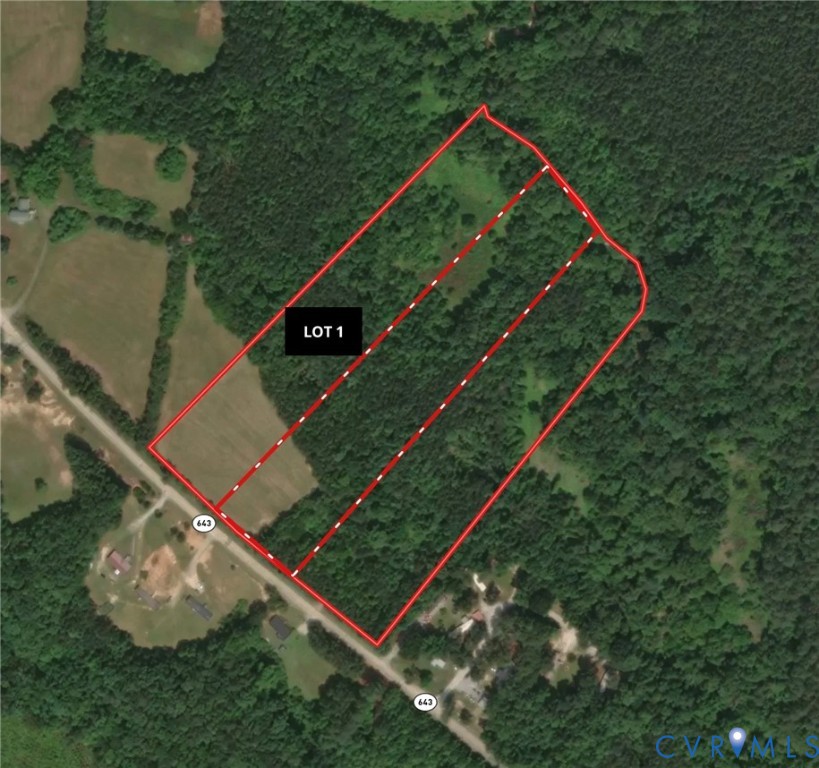 1059 W Entrance Road, Blackstone, VA 23824