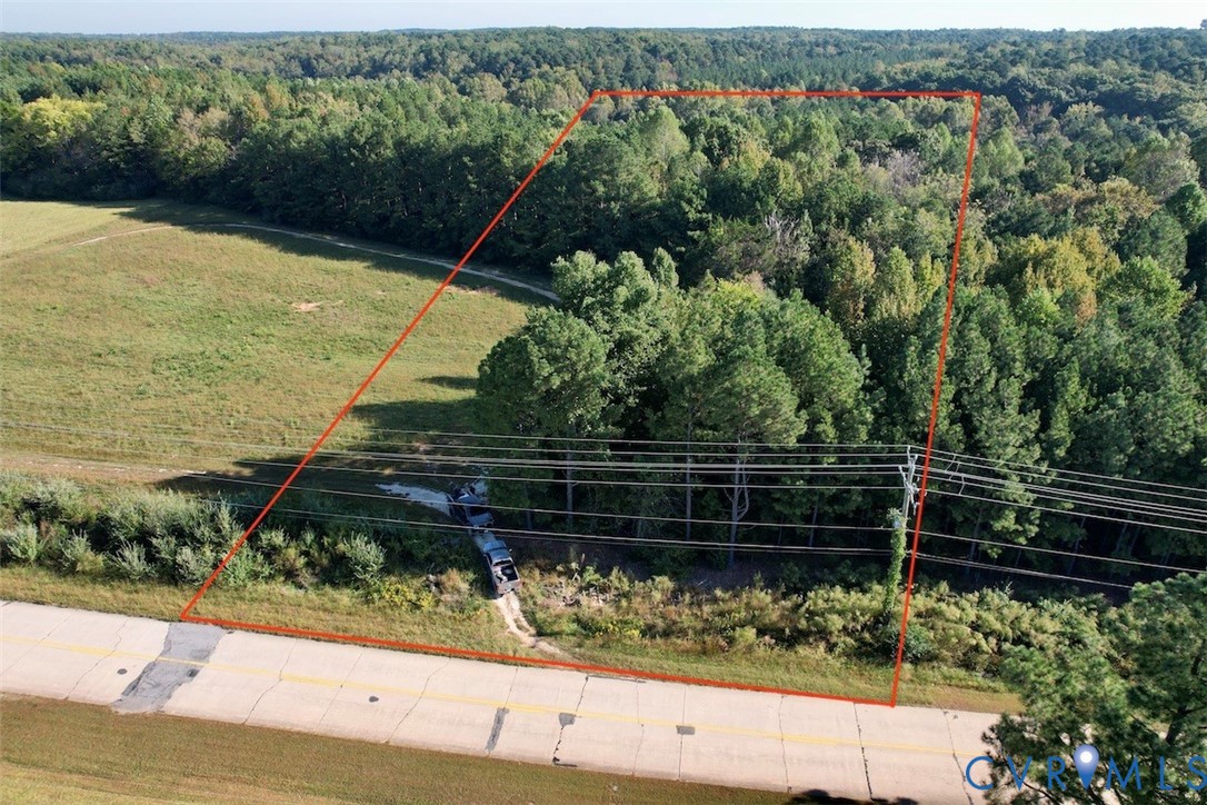 1079 W Entrance Road, Blackstone, VA 23824 1079 W Entrance Road, Blackstone, VA 23824