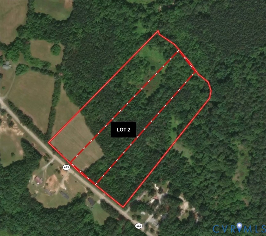 1079 W Entrance Road, Blackstone, VA 23824