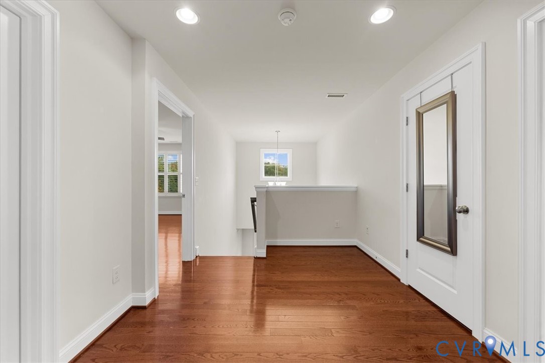 Landing, HWD Floors, Closet