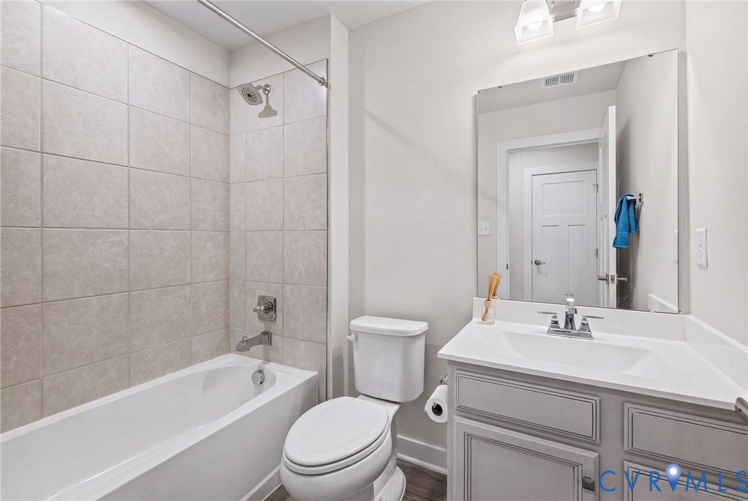 2nd floor hall bathroom.