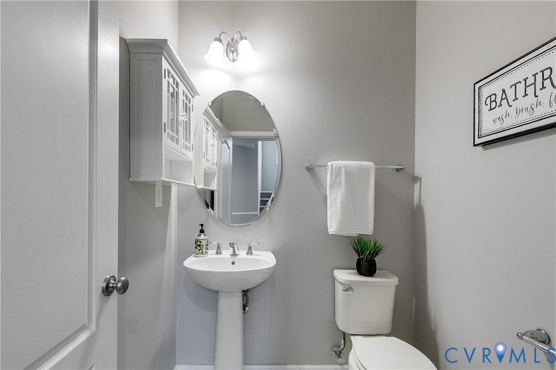 6031 Trail Ride Drive, Wynwood At FoxCreek, Moseley, VA 23120
