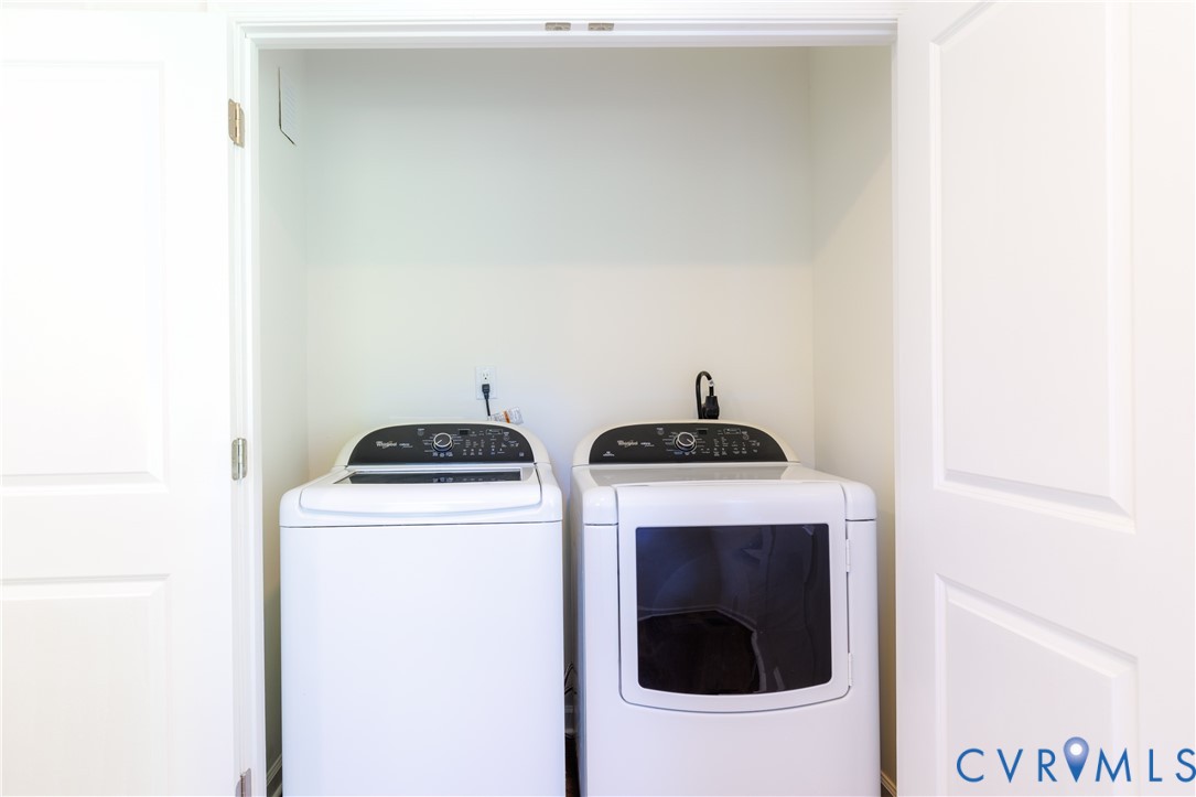 Laundry with washer and dryer that convey