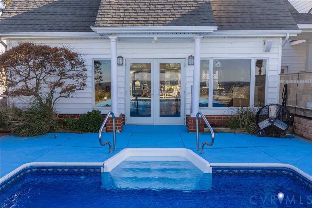 356 N Shore Road, Waterfront, Locust Hill, VA 23092