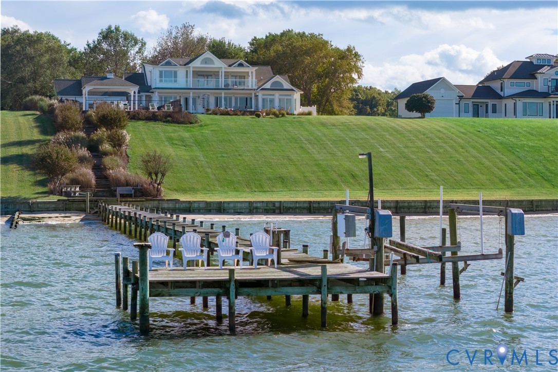 356 N Shore Road, Waterfront, Locust Hill, VA 23092